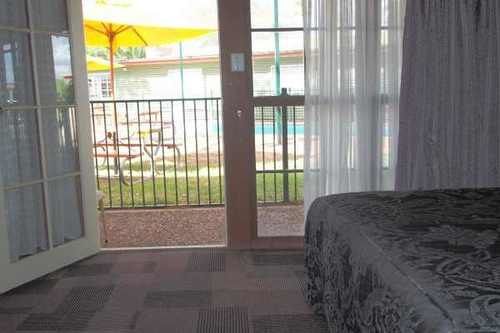 Lightning Ridge Outback Resort & Caravan Park Экстерьер фото